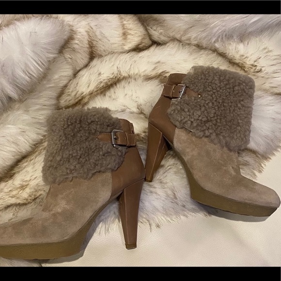 Taupe Suede genuine Leather beautiful Ankle Boots BEAUTIFUL - Picture 8 of 16